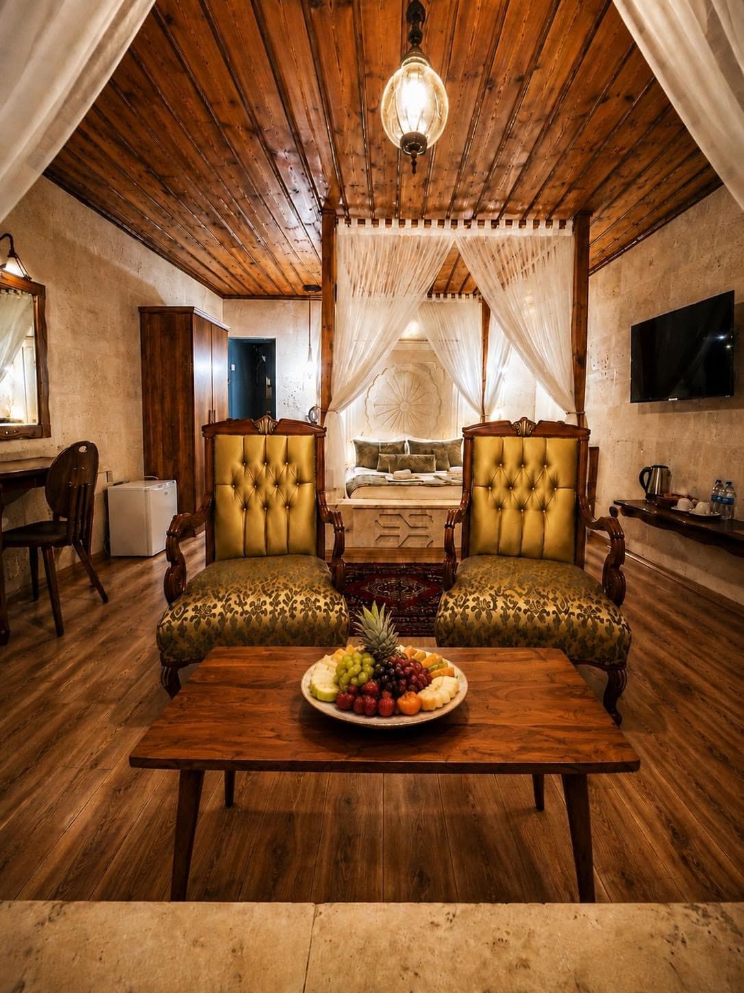King Room with Jacuzzi 3