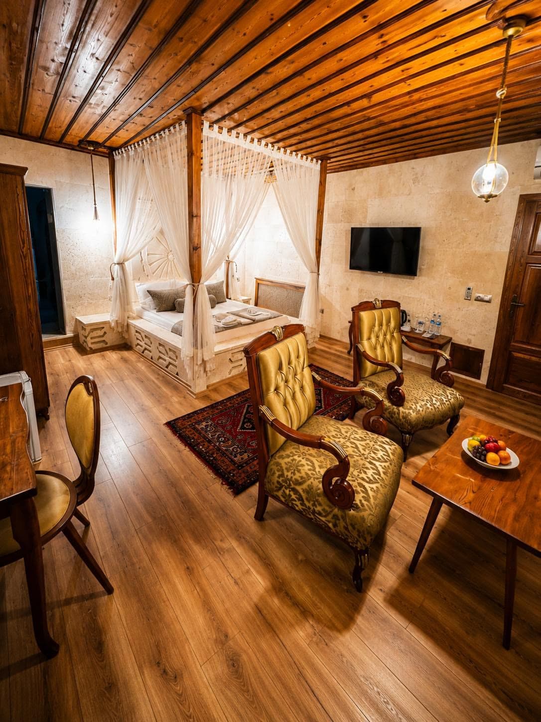 King Room with Jacuzzi 6